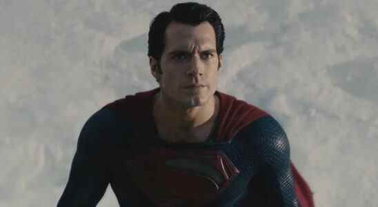 Henry Cavill brise le silence à son retour en tant que Superman dans le DCEU