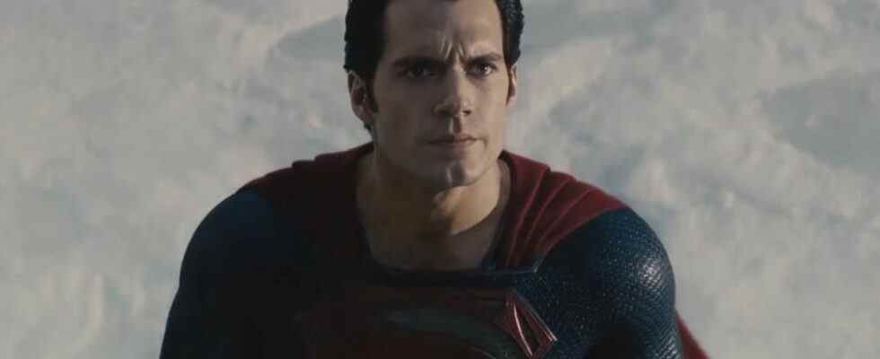 Henry Cavill brise le silence à son retour en tant que Superman dans le DCEU