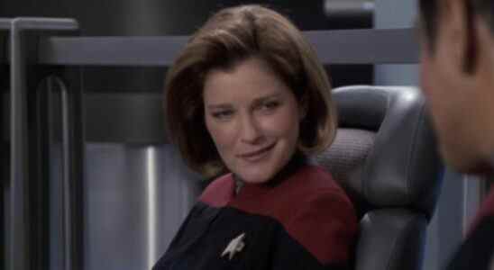 Kate Mulgrew de Star Trek a partagé ses réflexions sur un film Voyager avec nous juste avant qu'Alex Kurtzman ne taquine son retour en direct