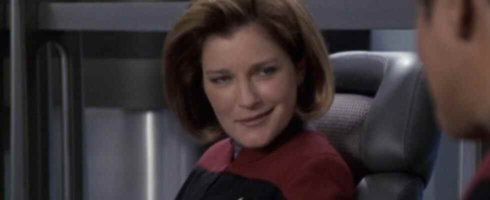 Kate Mulgrew de Star Trek a partagé ses réflexions sur un film Voyager avec nous juste avant qu'Alex Kurtzman ne taquine son retour en direct