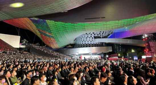 Le festival du film de Busan bénéficie d'une ouverture chaleureuse après une interruption de deux ans, les turbulences de l'industrie doivent être lues en priorité