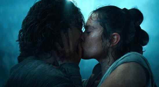 Adam Driver and Daisy Ridley as Rey and Kylo Ren kissing during Star Wars: The Rise of Skywalker