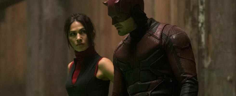 L'émission télévisée de Daredevil est-elle en train de refondre Elektra?  Ambulance Star Eiza Gonzalez répond aux rumeurs tourbillonnantes