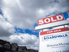 Les prix des maisons en baisse de 6,6% par rapport à l'année dernière alors que les ventes continuent de chuter