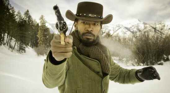 Jamie Foxx holding pistol in Django Unchained