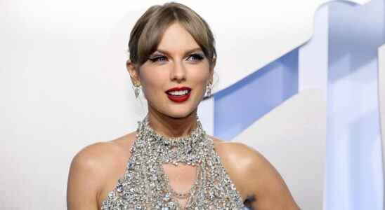 Taylor Swift revient à la pop dans le nouvel album "Midnights" et sortira des films musicaux pour les chansons