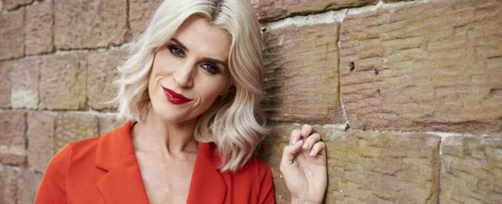 Sarah Jayne Dunn appelle Hollyoaks au double standard