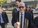 Le scénariste et réalisateur Paul Haggis arrive au tribunal pour un procès civil pour agression sexuelle à New York, le jeudi 20 octobre 2022.