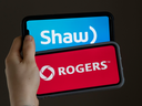 Une affaire judiciaire est en cours concernant le sort de l'acquisition proposée de Shaw Communications par Rogers Communications.