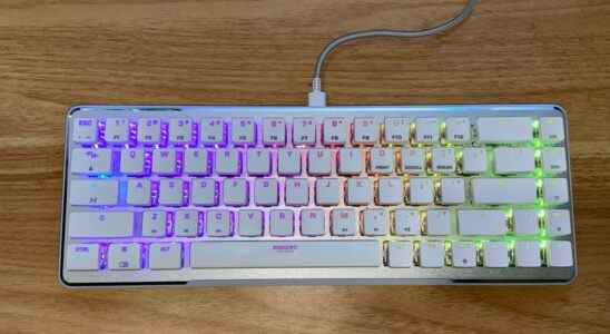 Roccat Vulcan II Mini keyboard