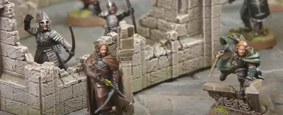 The Lord of the Rings Battle of Osgiliath models and ruins closeup
