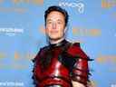 Elon Musk assiste à la 21e fête d'Halloween annuelle d'Heidi Klum le 31 octobre.