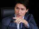 Le premier ministre du Canada Justin Trudeau témoigne devant la Commission d'urgence de l'ordre public à Ottawa, Ontario, Canada le 25 novembre 2022. REUTERS/Blair Gable