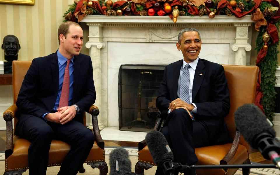 Le prince William a rencontré le président américain de l'époque, Barack Obama, dans le bureau ovale en décembre 2014 - Reuters