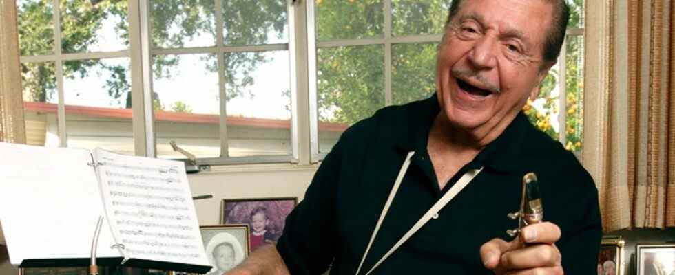 Gene Cipriano, célèbre musicien de session et joueur de bois à Hollywood, décède à 94 ans