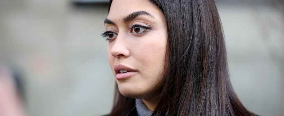 La mannequin Ambra Battilana Gutierrez, qui était au centre de l'opération Harvey Weinstein NYPD Sting en 2015, obtient sa journée au tribunal.