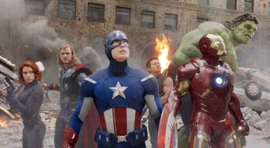 Le casting de "Avengers" a rôti Chris Evans sur l'homme le plus sexy du monde