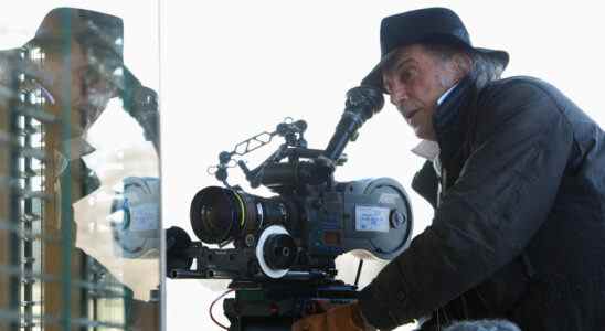 Le directeur de la photographie Ed Lachman a dû quitter le drame de Todd Haynes "Mai Décembre" après s'être cassé la hanche