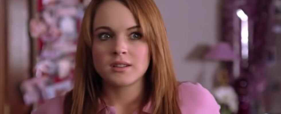 Lindsay Lohan wearing a pink polo in Mean Girls