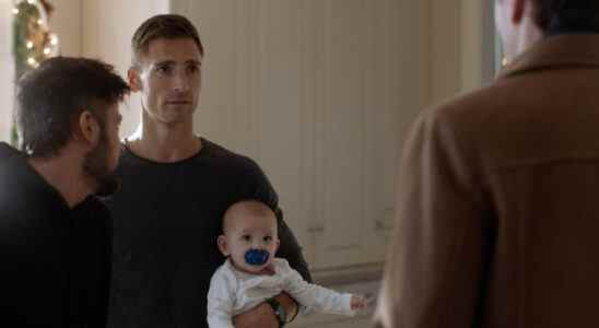 "Trois sages et un bébé" : Andrew Walker surprend Tyler Hynes et Paul Campbell (VIDEO)