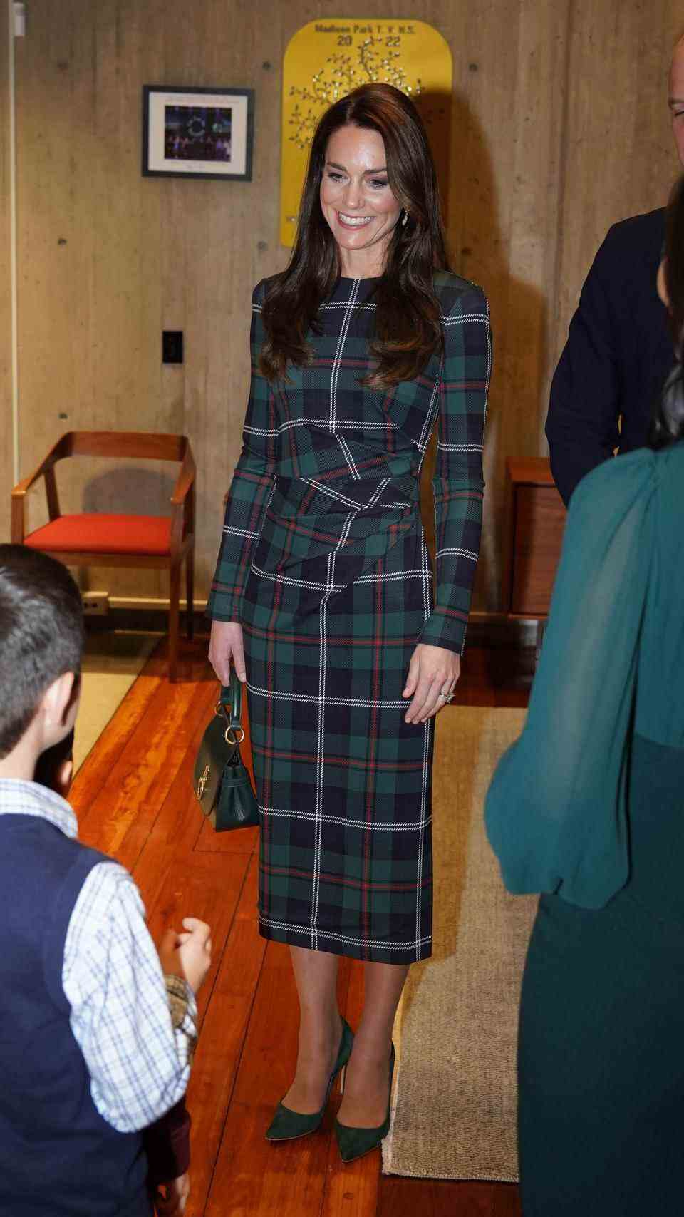 La princesse de Galles rencontre la mairesse Michelle Wu à l'hôtel de ville le 30 novembre 2022 à Boston, Massachusetts. 
