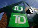 La Banque Toronto-Dominion a annoncé une augmentation de ses bénéfices d'une année sur l'autre de 76 % à 6,67 milliards de dollars au quatrième trimestre.