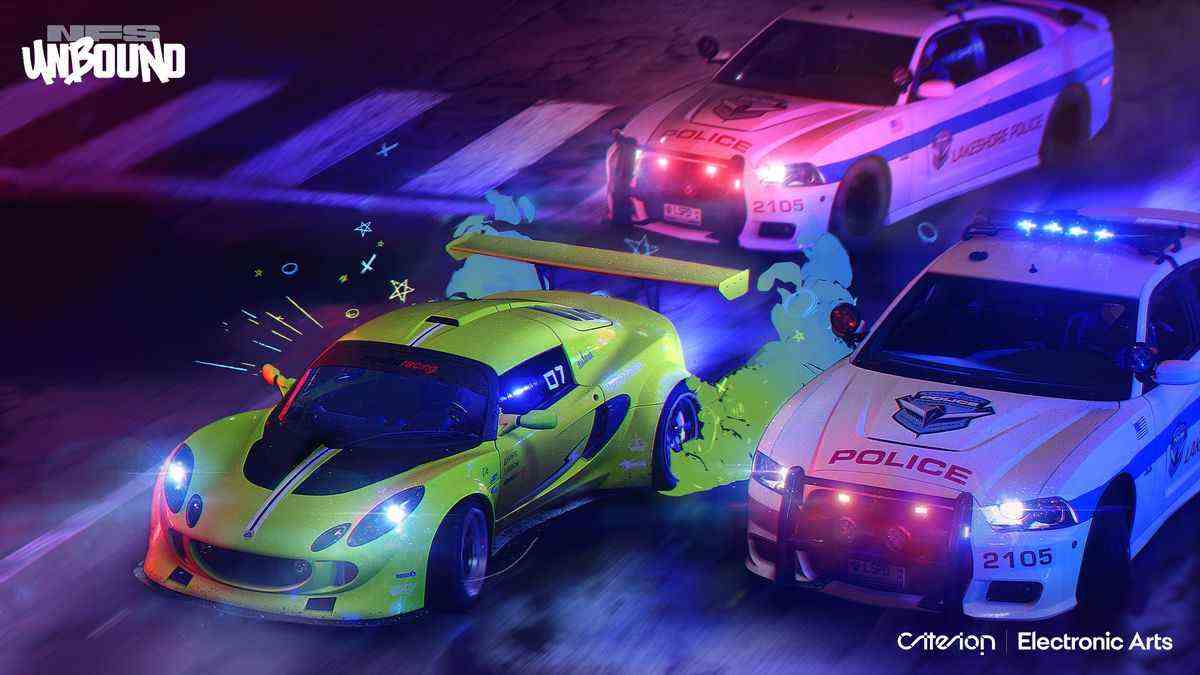 Une Lotus Exige jaune est poursuivie par deux voitures de police, avec des feux bleus clignotants, dans Need for Speed ​​Unbound