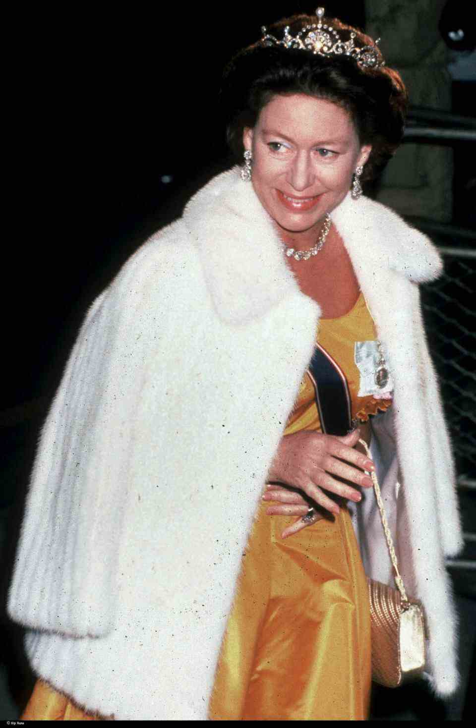 La princesse Margaret, portant le diadème de fleurs de lotus en 1990. (Getty Images)