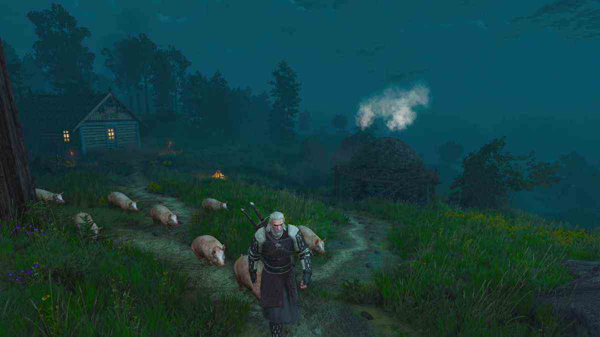 Geralt de Riv ramène une lignée de cochons dans leur enclos dans une ferme la nuit dans The Witcher 3: Wild Hunt sur PS5