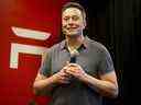Dans un e-mail envoyé au personnel, Elon Musk a déclaré qu'il pensait qu'à long terme, Tesla serait l'entreprise la plus précieuse au monde.