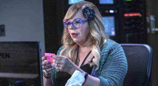Criminal Minds: Evolution Star Kirsten Vangsness partage sa réponse définitive pour ce qu'il y a sur le post-it de Garcia
