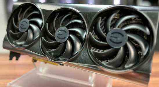 EVGA vend aux enchères le prototype de GPU Nvidia GeForce RTX 4090 pour une œuvre caritative