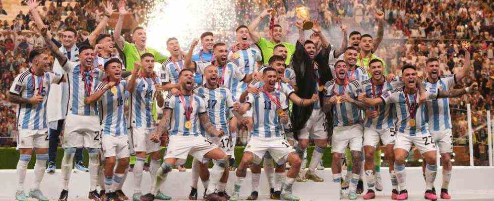 Argentina lifting the world cup.