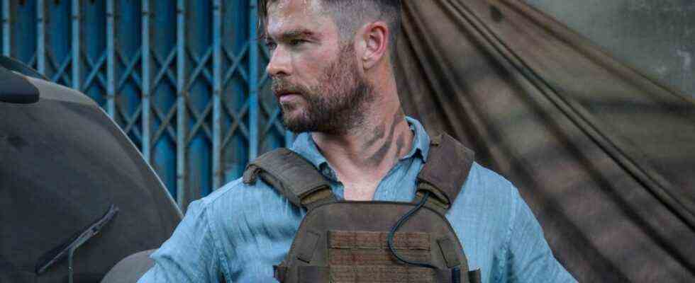 Chris Hemsworth in Extraction