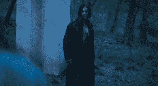 La dernière bande-annonce de The Witcher: Blood Origin taquine l'arrivée de Jaskier de Joey Batey