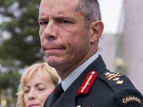 Le major-général Dany Fortin a fait une déclaration aux médias à Ottawa le 18 août.
