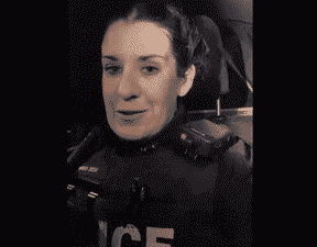 Police régionale de Durham Const.  Erin Howard dans une capture d'écran d'une vidéo qu'elle a publiée sur Twitter le 24 janvier 2022 à propos des camionneurs.