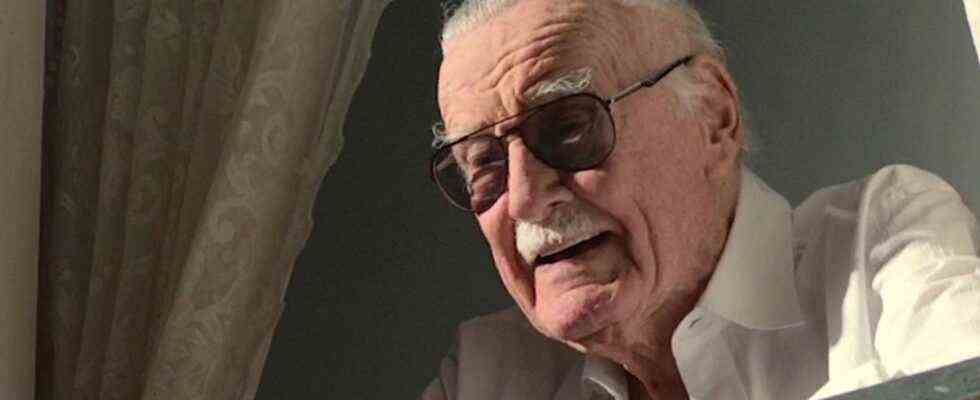 Marvel Legends rend hommage à Stan Lee pour son 100e anniversaire alors que Disney + taquine un documentaire de 2023 en route