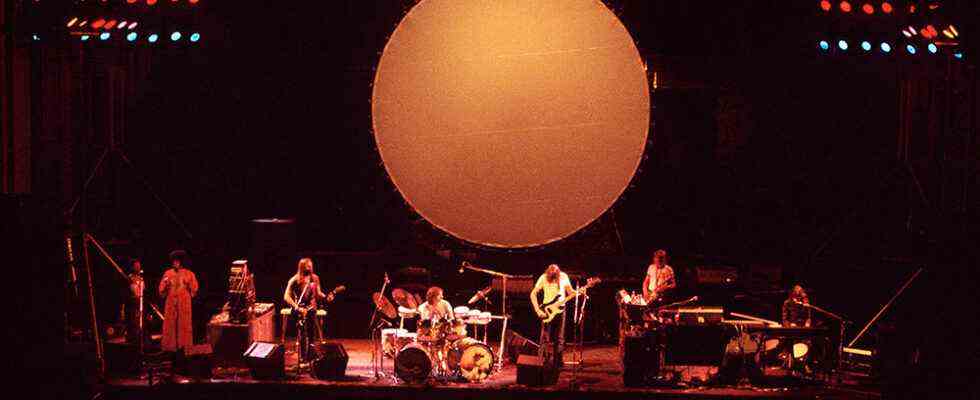 Pink Floyd publie discrètement 18 concerts de l'ère "Dark Side of the Moon" sur les services de streaming Les plus populaires doivent être lus Inscrivez-vous aux newsletters Variety Plus de nos marques
