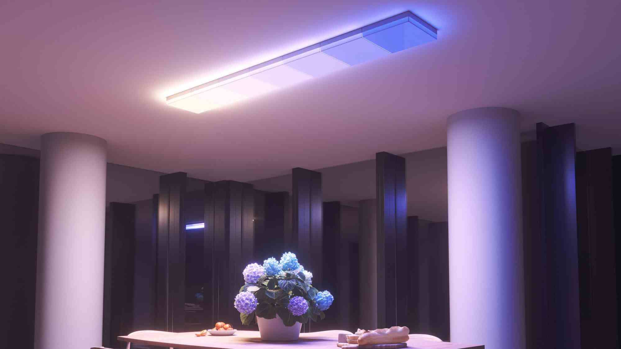 La lumière Nanoleaf Skylight au-dessus d'une table