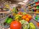 La flambée des prix des produits d'épicerie a soutenu le rythme des pressions sur les prix, augmentant de 11,4 % en novembre par rapport à il y a un an.