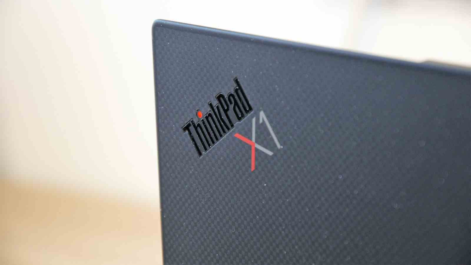 Logo Lenovo ThinkPad X1 Carbon Gen 10, couvercle d'angle pour ordinateur portable à l'arrière