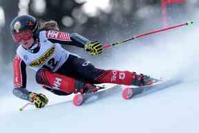 La Canadienne Valérie Grenier participe à la première manche du slalom géant féminin à Kranjska Gora le 7 janvier 2023. (Pierre TEYSSOT / AFP via Getty Images)