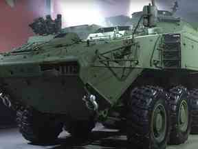 Véhicule blindé de soutien au combat (ACSV) Troop Cargo Vehicle fabriqué dans une usine de General Dynamics basée à London, en Ontario,