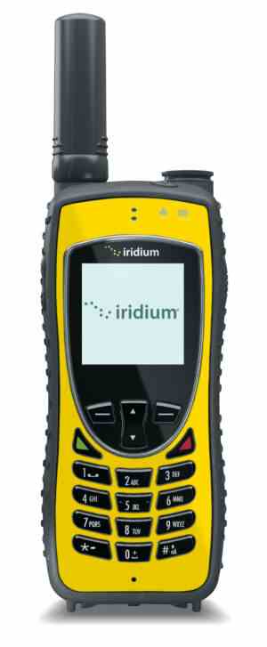 Voici à quoi ressemble un téléphone Iridium normal, mais nous allons nous débrouiller sans l'antenne encombrante.