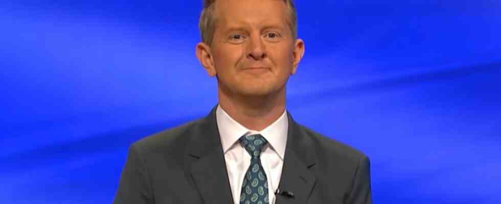 Pourquoi l'animateur de Jeopardy, Ken Jennings, ne parle pas beaucoup aux concurrents, selon un ancien champion