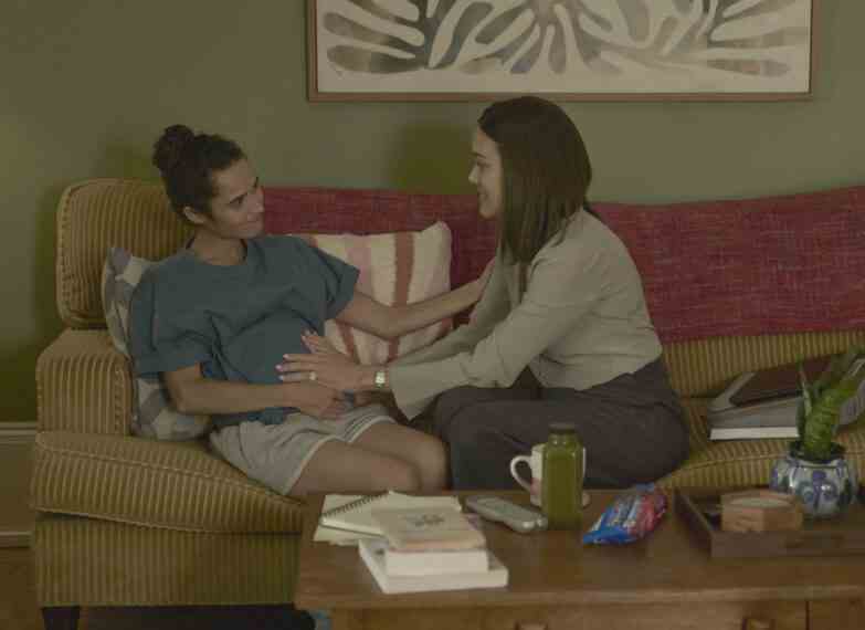 Stephanie Nogueras et Megan Boone dans l'épisode 'Ava's Story' de 'Accused'