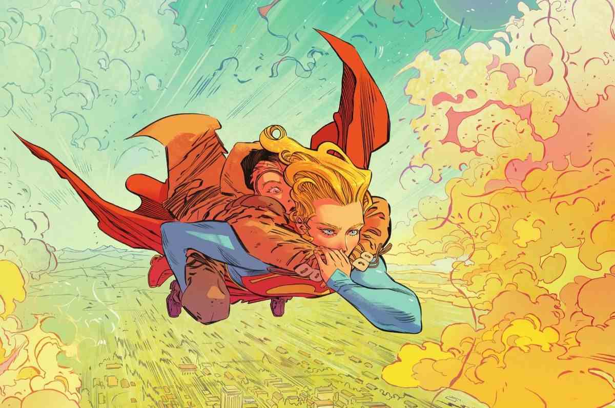Supergirl vole avec une jeune fille portant une cape sur le dos à travers des nuages ​​jaunes et verts