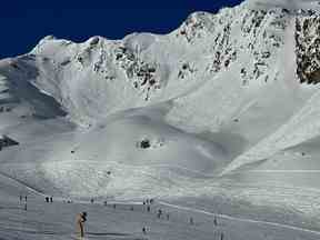 Sölden est surtout connue pour son ski sur glacier et sa fiabilité en haute altitude