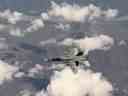 Cette photo prise le mardi 27 août 2013 montre un F-18 canadien au-dessus de l'ouest de l'Alaska alors qu'il suit un avion détourné dans une simulation. 